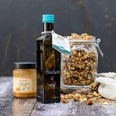 Nussgranola mit Haselnussöl